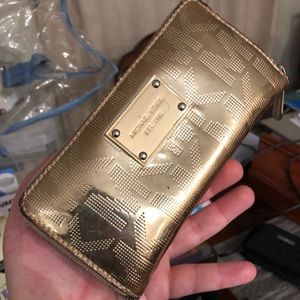 Michael kors gold leather wallet